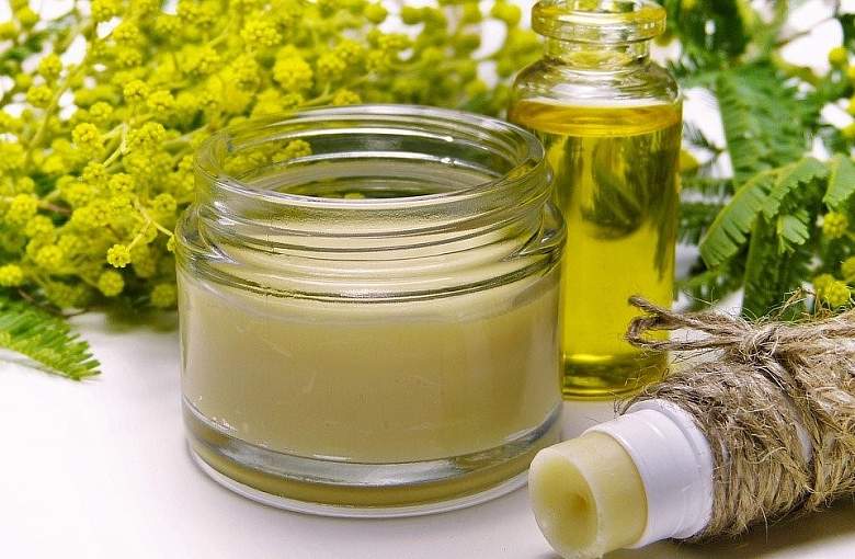 Jak działają kwasy złuszczające?