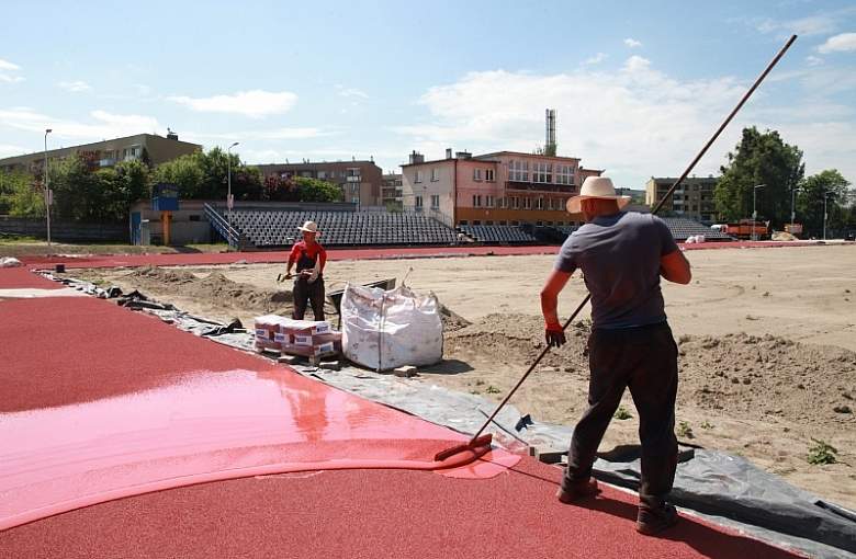 Stadion Miejski w Pszczynie. Prace zgodnie z planem