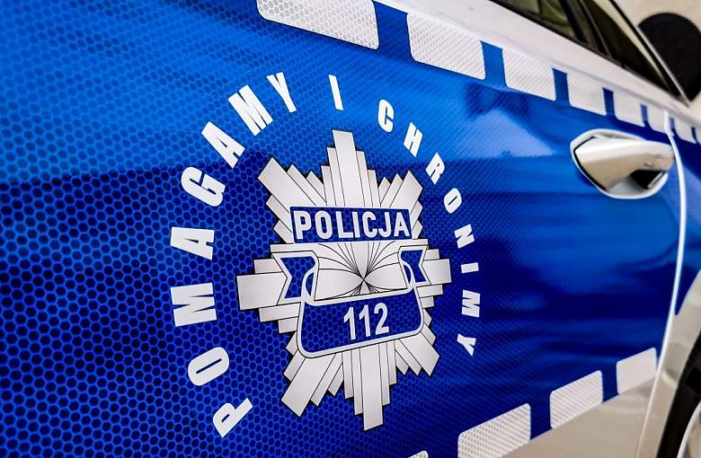 Z orzeczonym zakazem prowadzenia pojazdów kierował samochodem w stanie nietrzeźwości