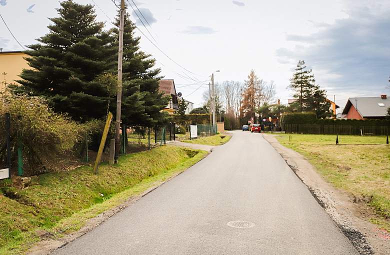 Prace drogowe na terenie miasta oraz w Łące i w Jankowicach