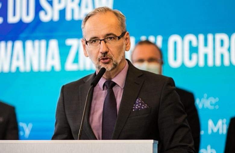 Niedzielski: My planujemy zaszczepić całą populację dorosłych. Ta populacja to 31 mln ludzi, bo tyle osób ukończyło 18 lat