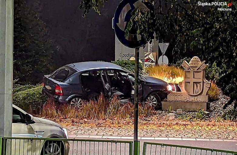 Zaparkował na środku ronda. Zatrzymany przez świadków
